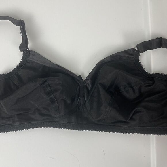 American Vintage BALI Black Satin Balconette Style Bra Size 38C - Picture 4 of 7
